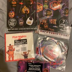 5 piece party pack Five Nights at Freddy